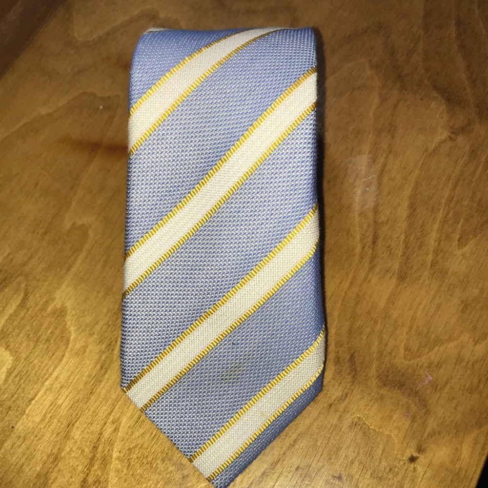 Charles Thrwyitt Handwoven grenadine tie